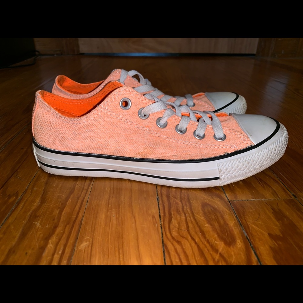 converse - Picture 2 of 3